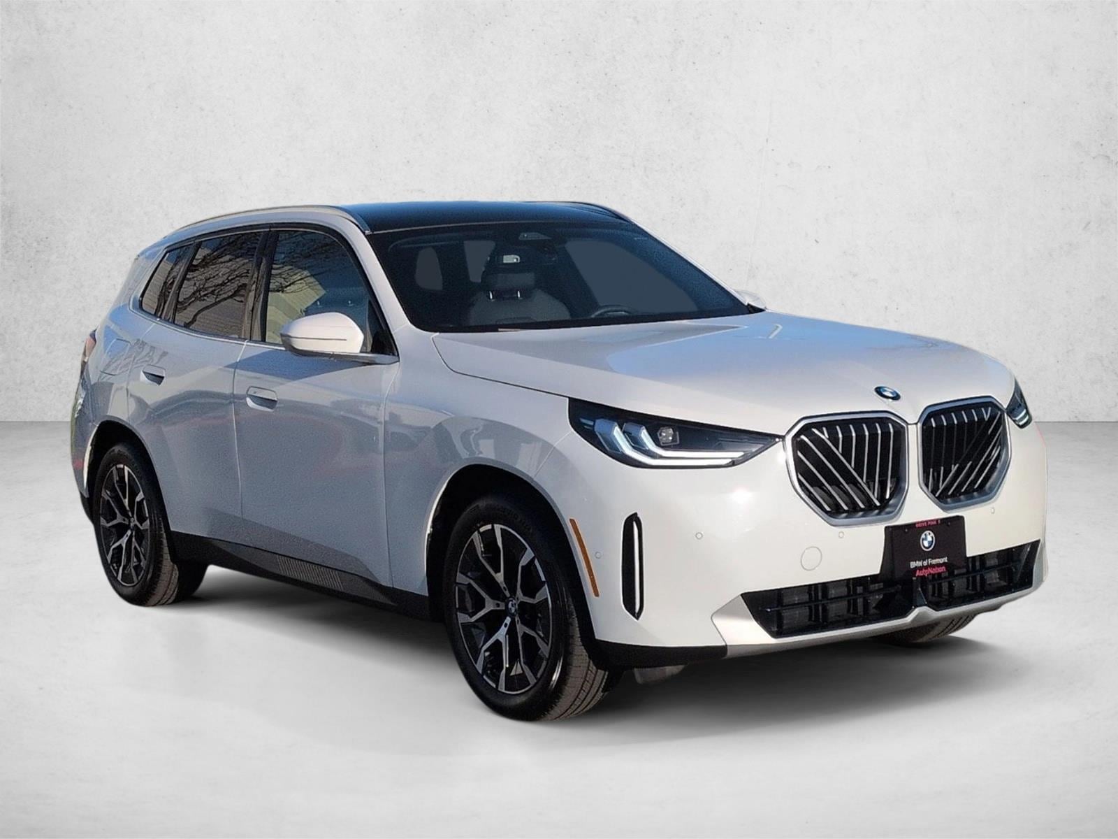 2025 BMW X3 30 xDrive photo 2