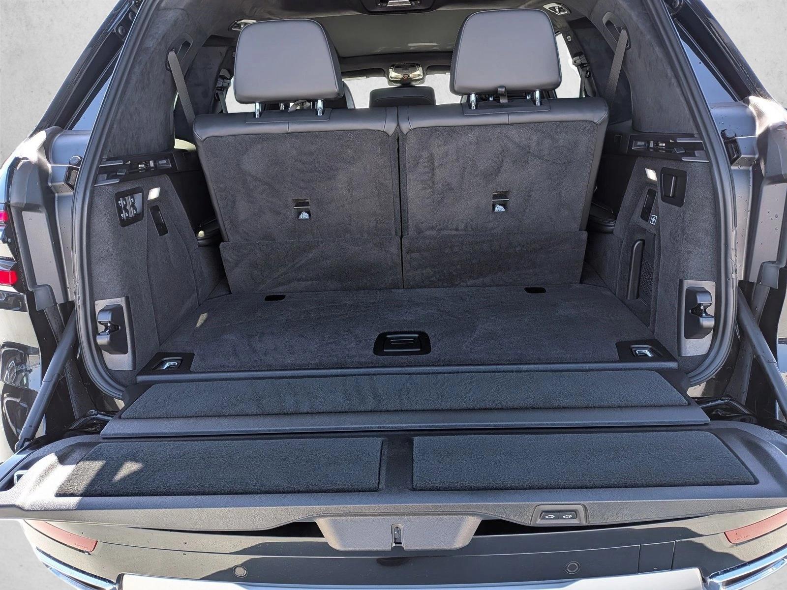 2026 BMW X7 xDrive40i photo 5
