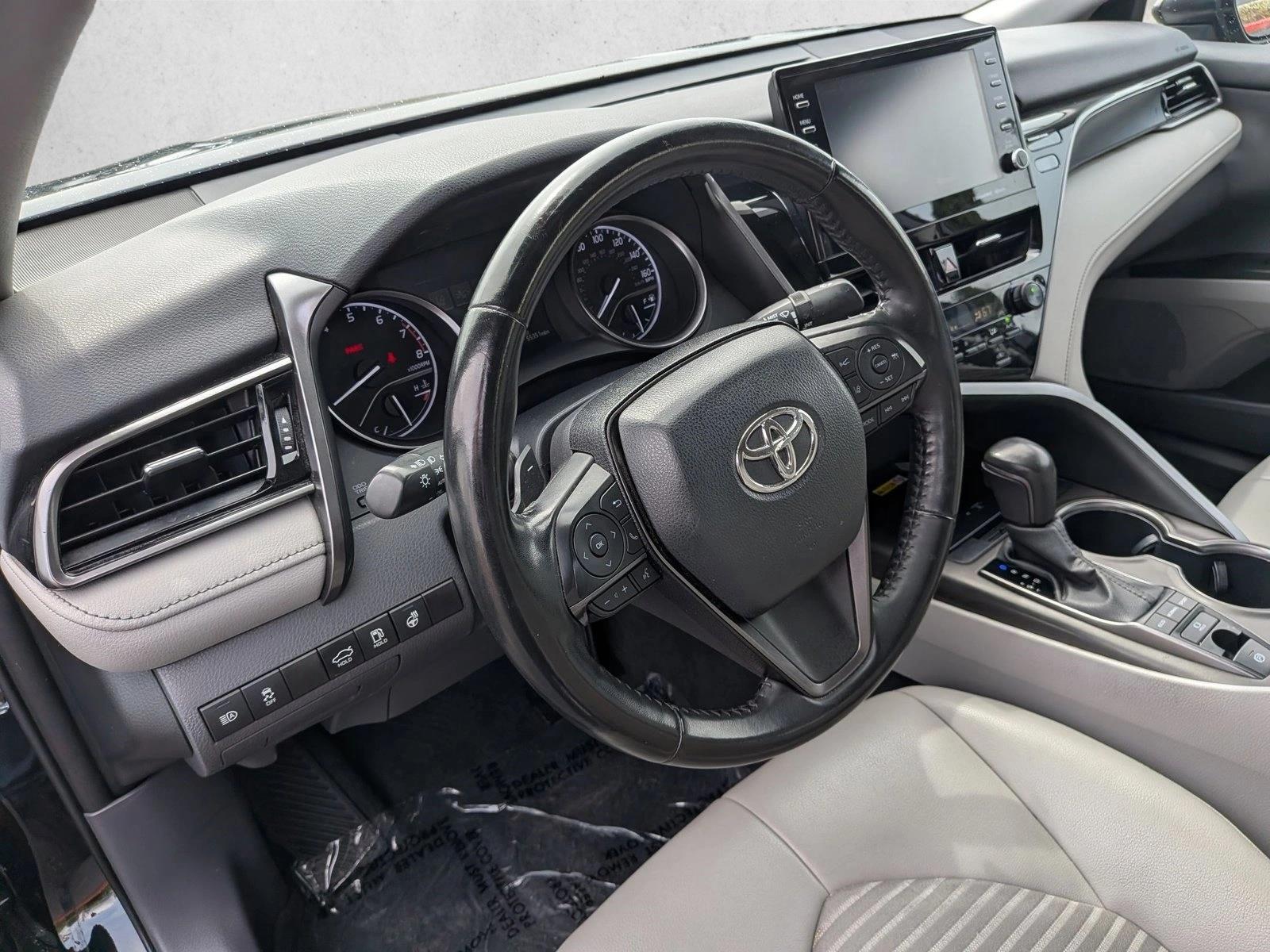 2023 Toyota Camry SE - Photo 10