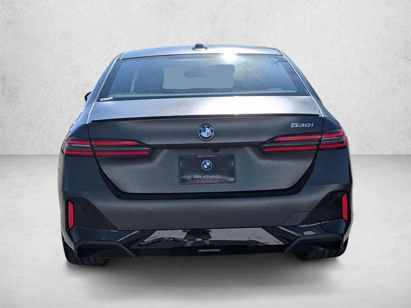 2026 BMW 530i i (A8) photo 6