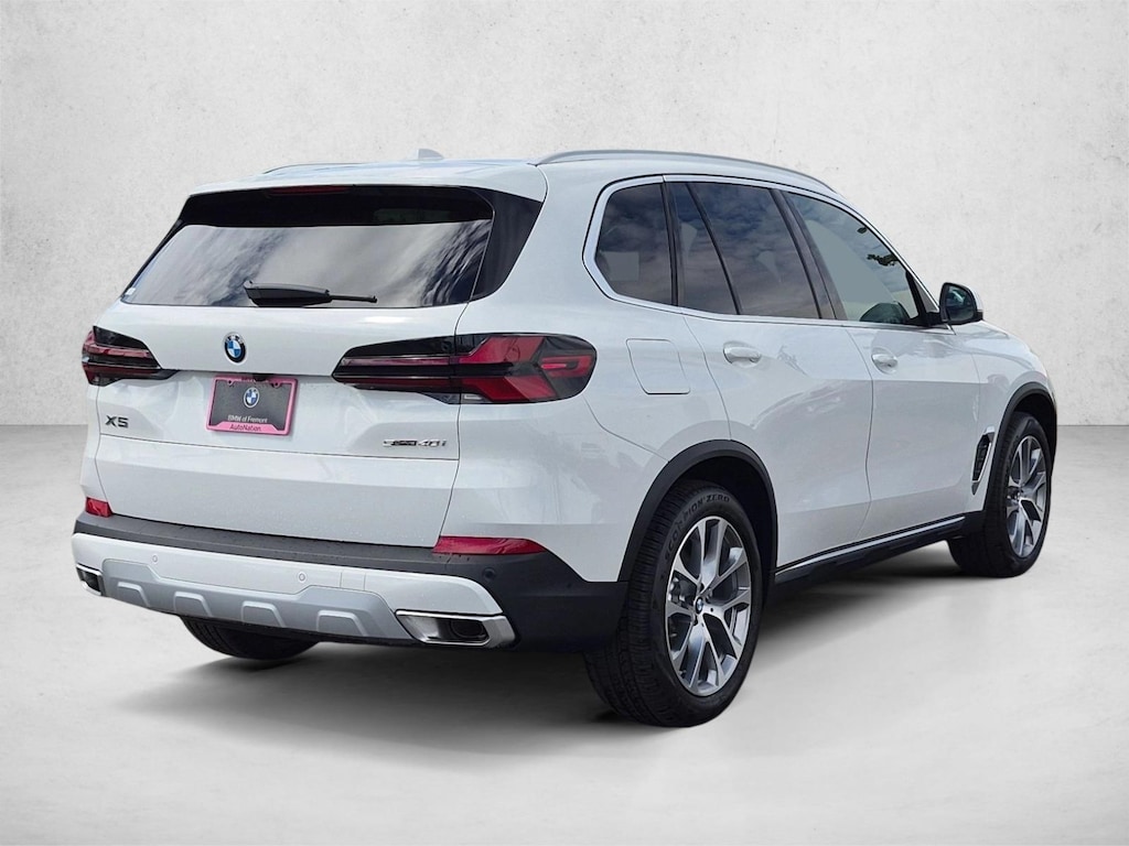 New 2026 BMW X5 sDrive40i SUV