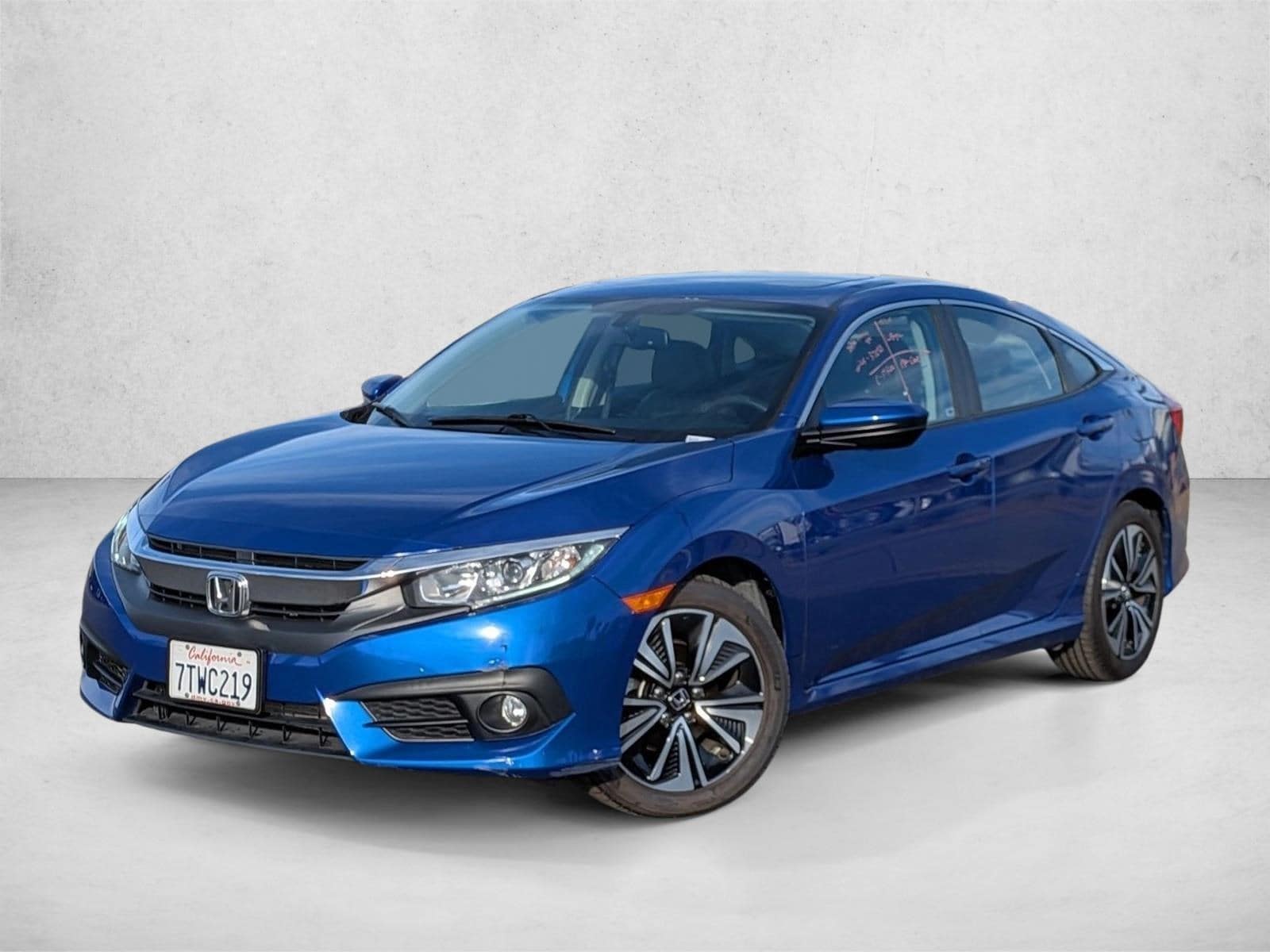 2016 Honda Civic EX-L's photo