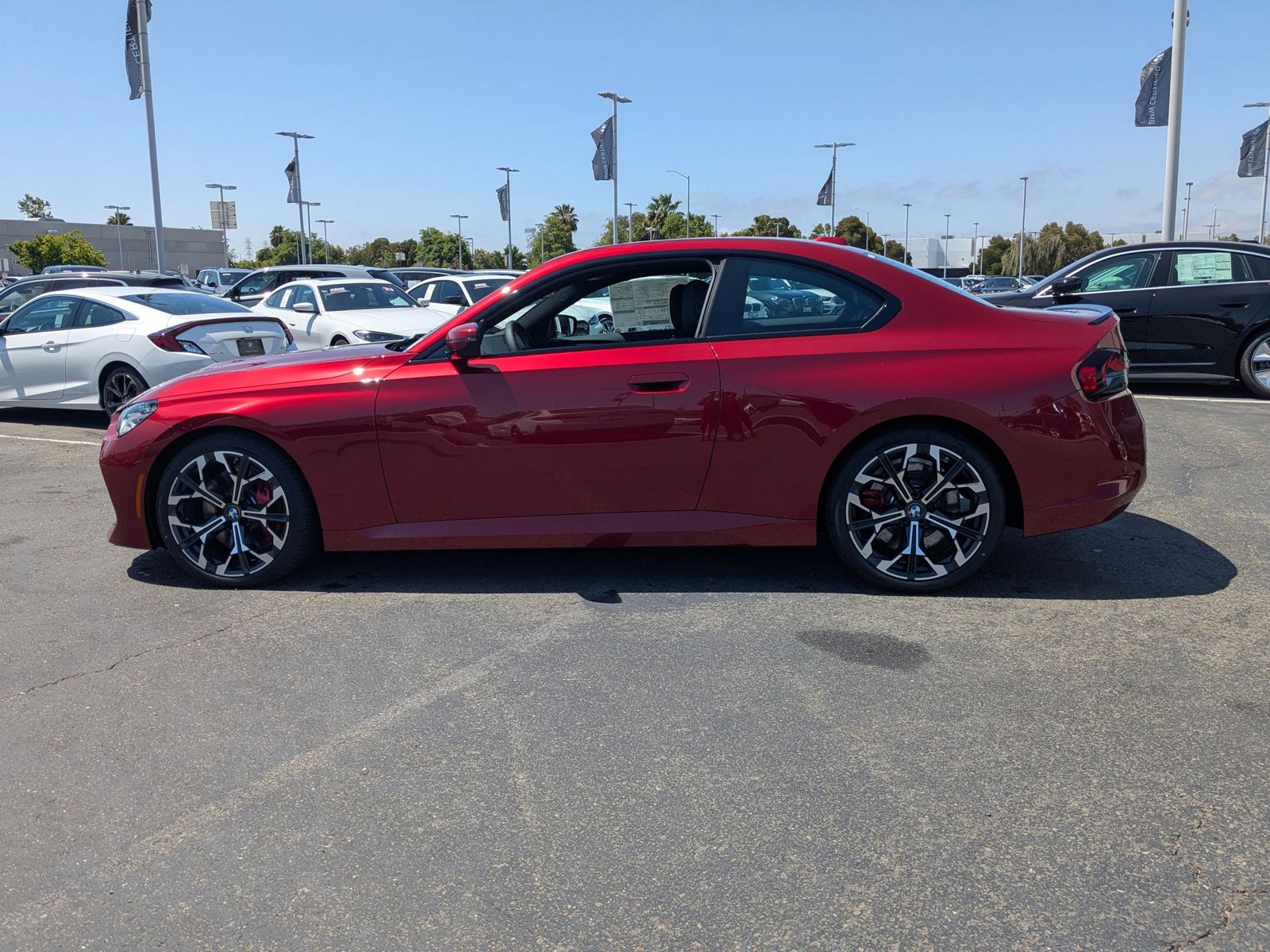 2025 BMW 230i photo 5