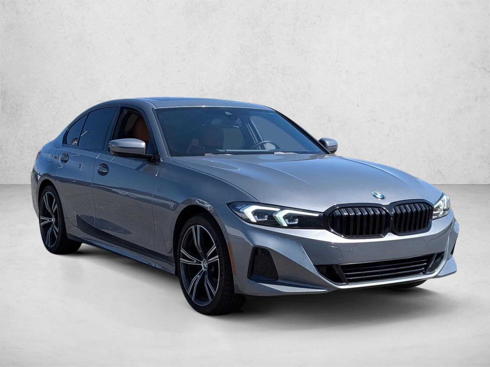 2024 BMW 3 Series 330i - Photo 3