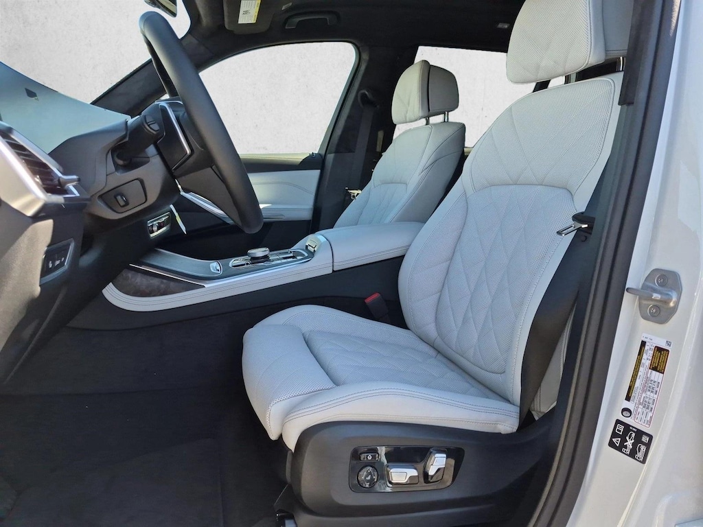 New 2027 BMW X7 xDrive40i SUV