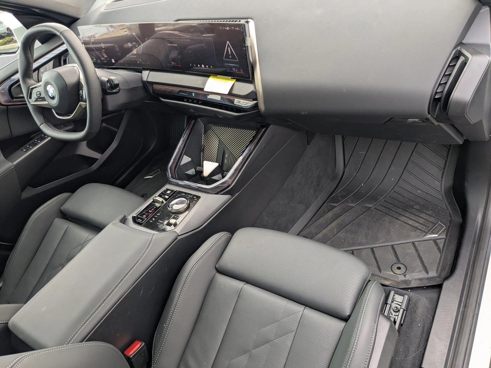 2025 BMW X3 30 - Photo 21