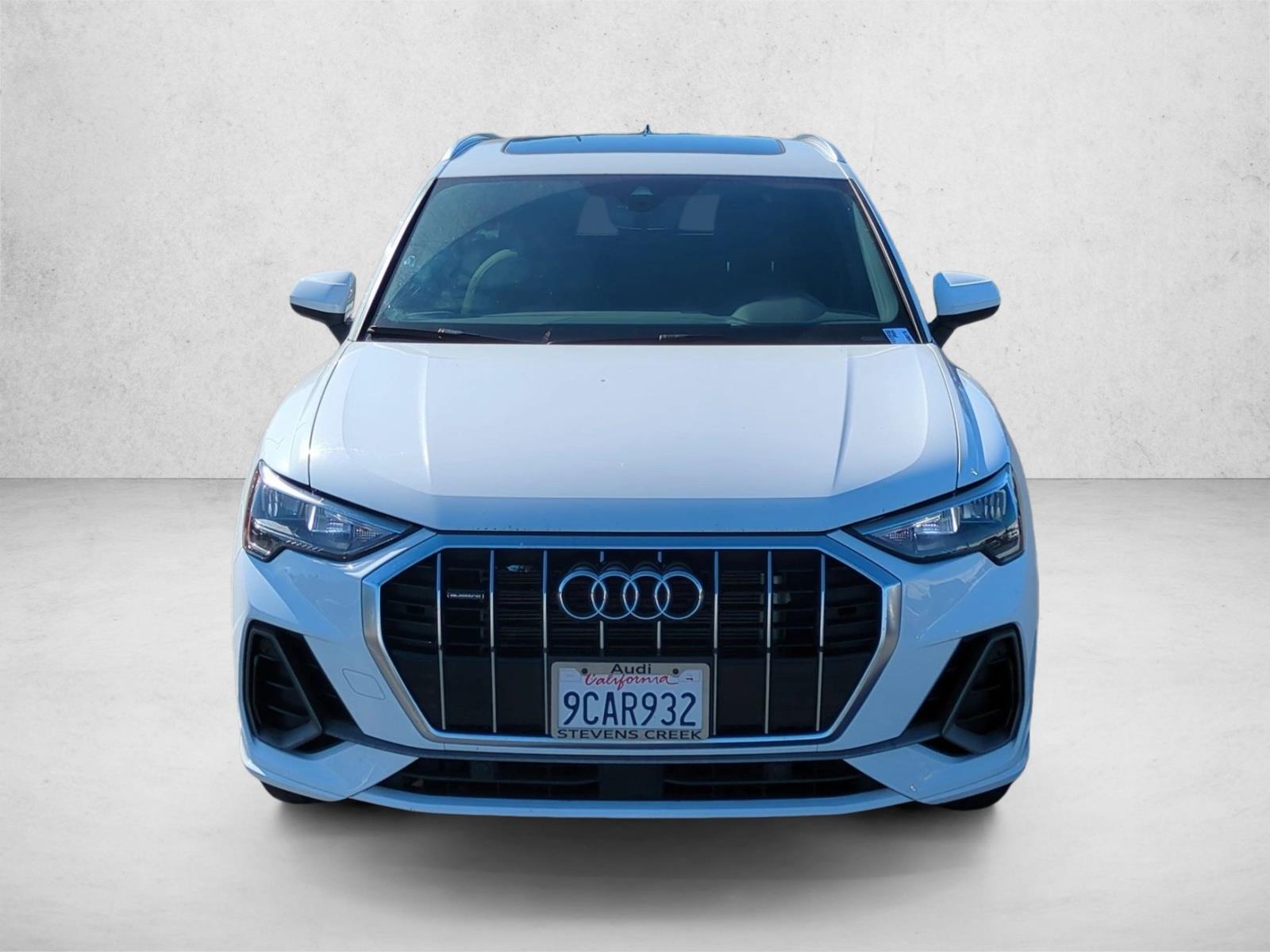 2022 Audi Q3 45 TFSI S line Premium photo 2