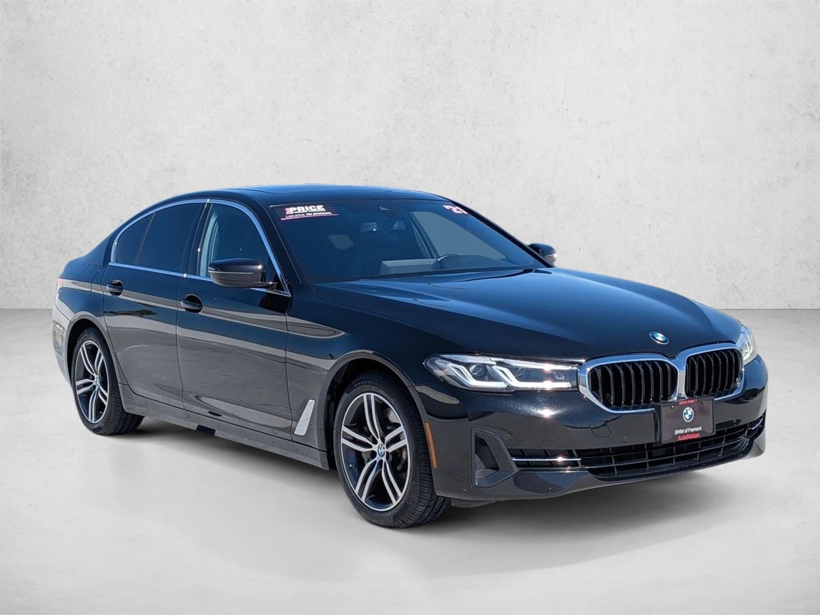 2021 BMW 530e xDrive photo 2