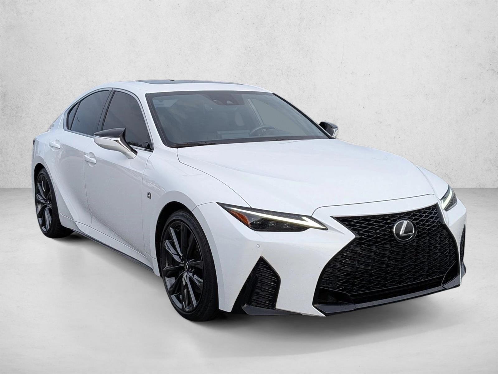 2023 Lexus IS 350 F SPORT photo 3