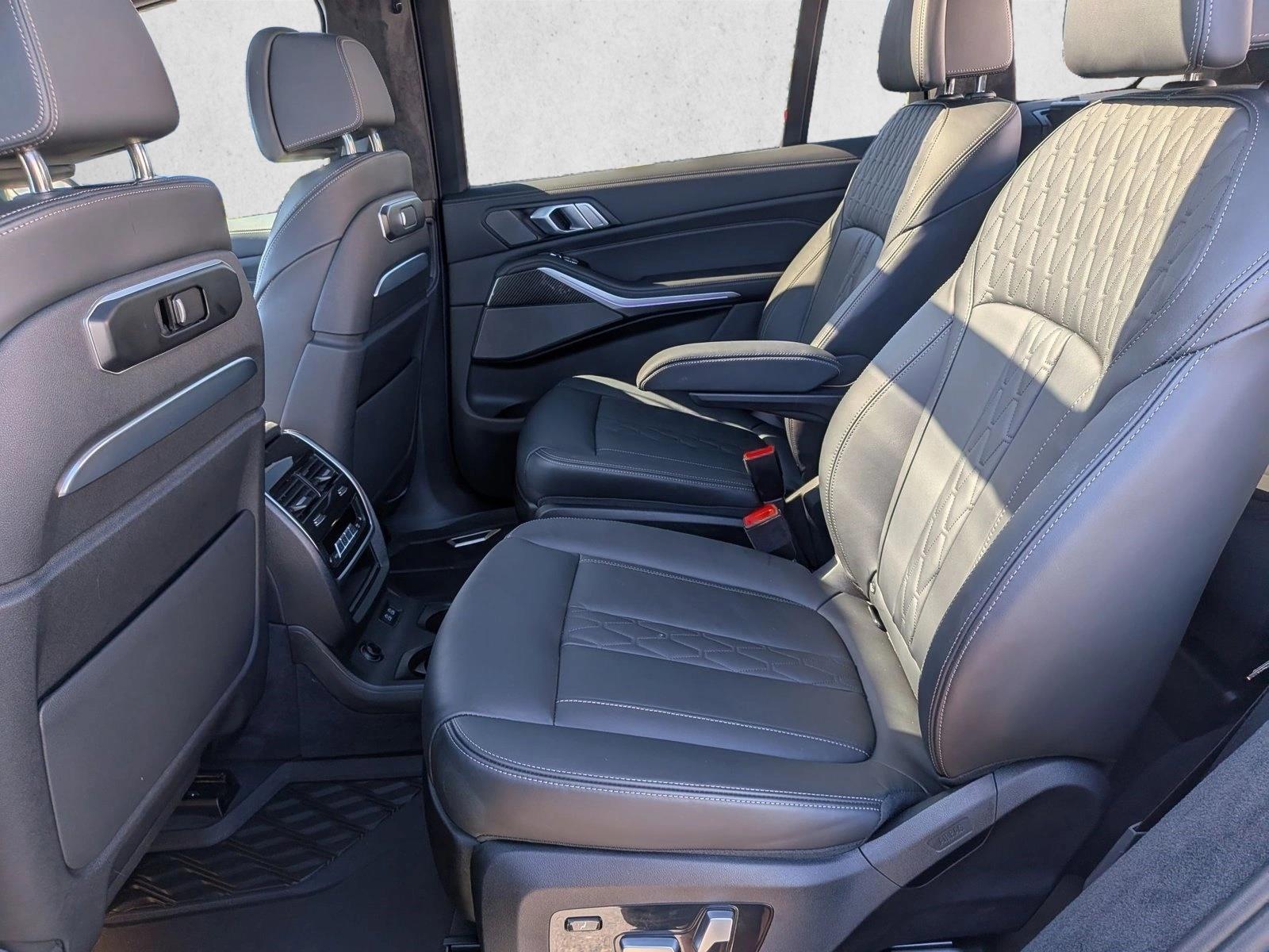 2025 BMW X7 M60i - Photo 19