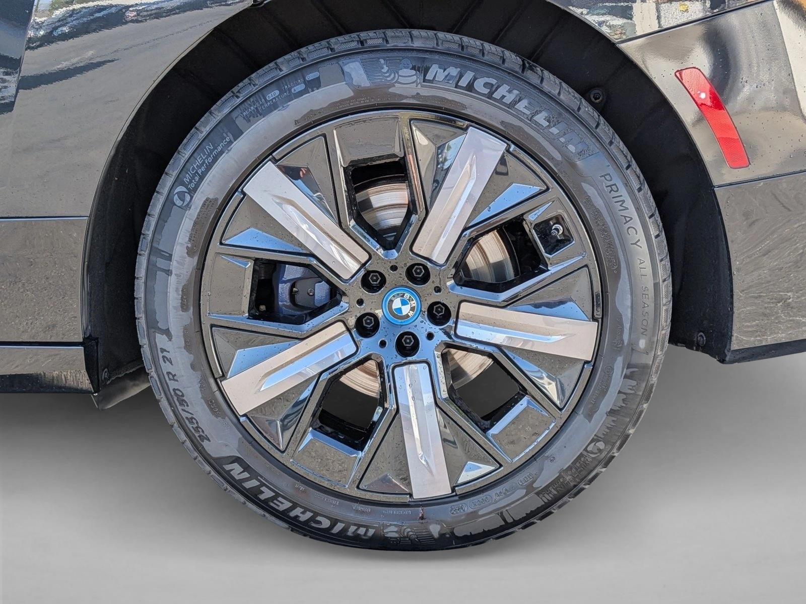 2024 BMW iX Base - Photo 24