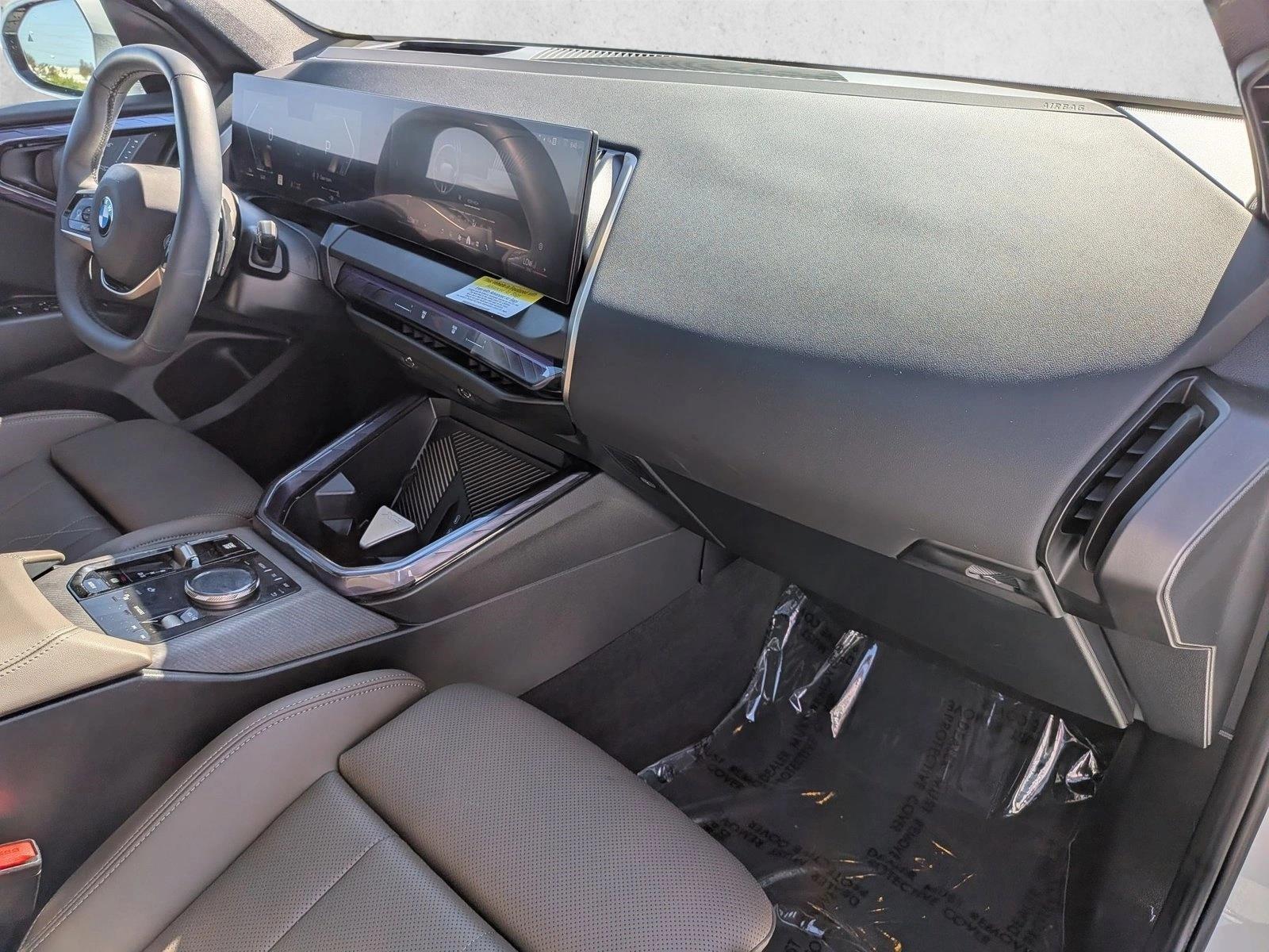2025 BMW X3 30 - Photo 22