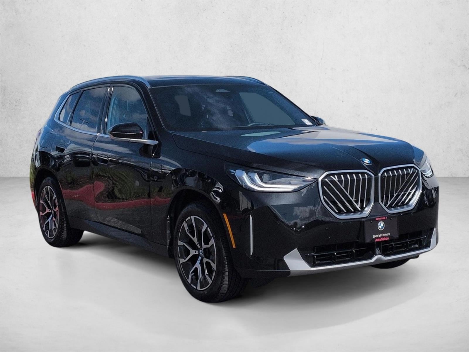 2025 BMW X3 30 xDrive photo 2