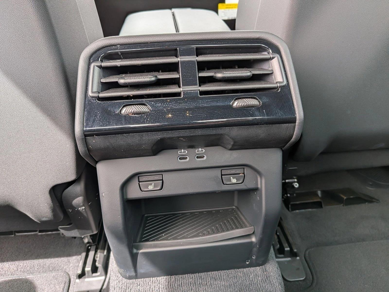 2026 BMW 5 Series 530i - Photo 18