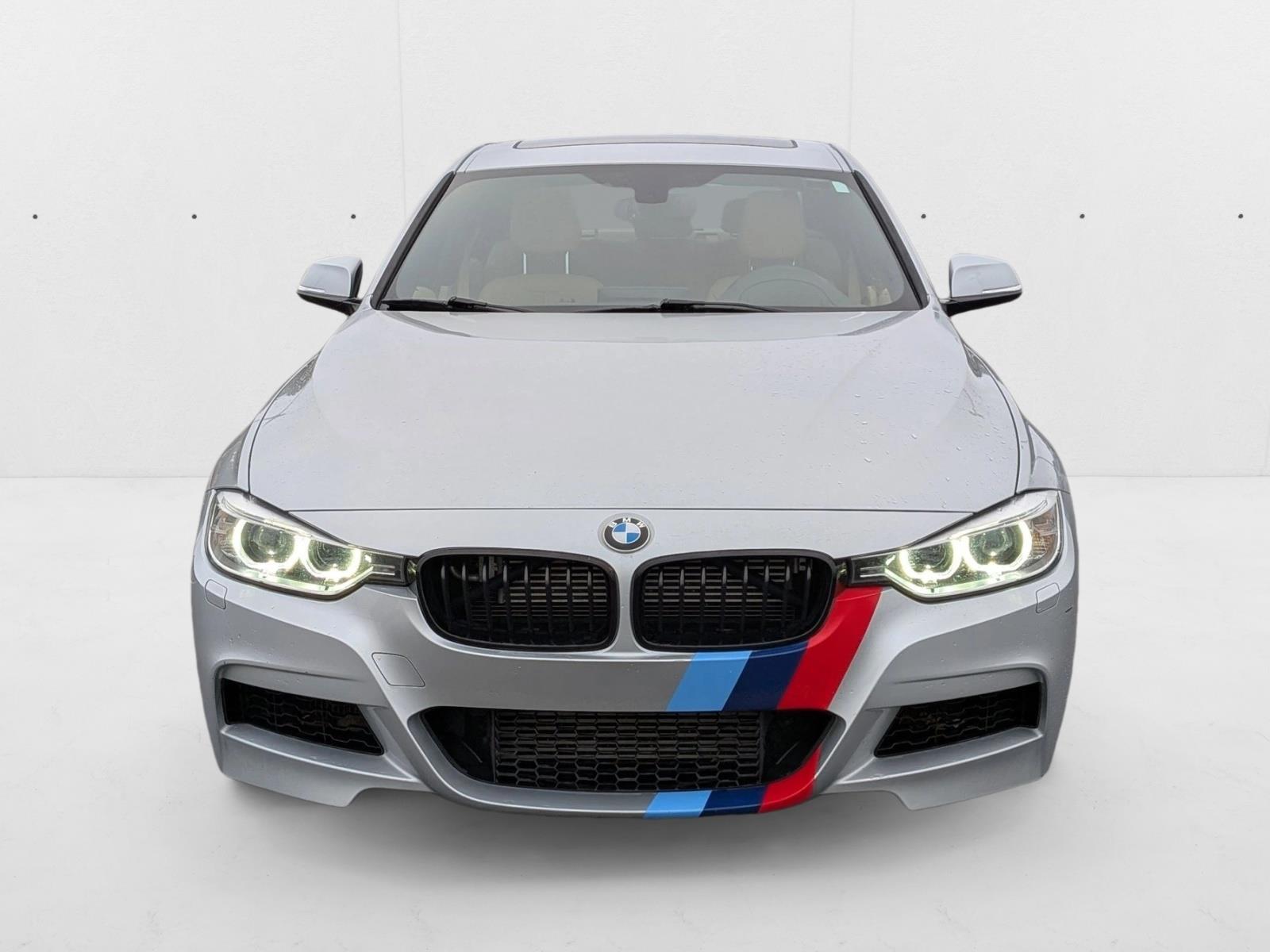 2013 Bmw 335i Sedan photo 2