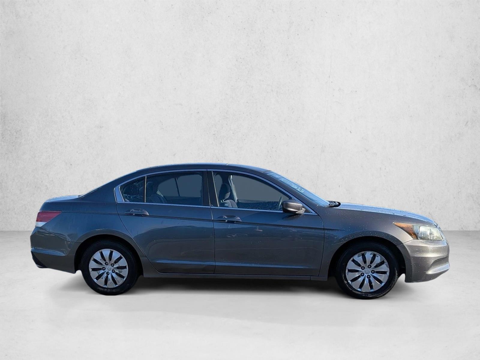 2011 Honda Accord LX photo 2