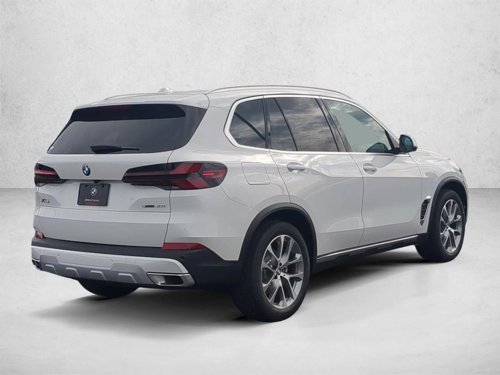 New 2026 BMW X5 sDrive40i SUV