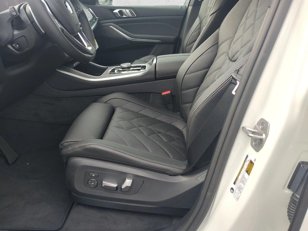 New 2026 BMW X5 sDrive40i SUV