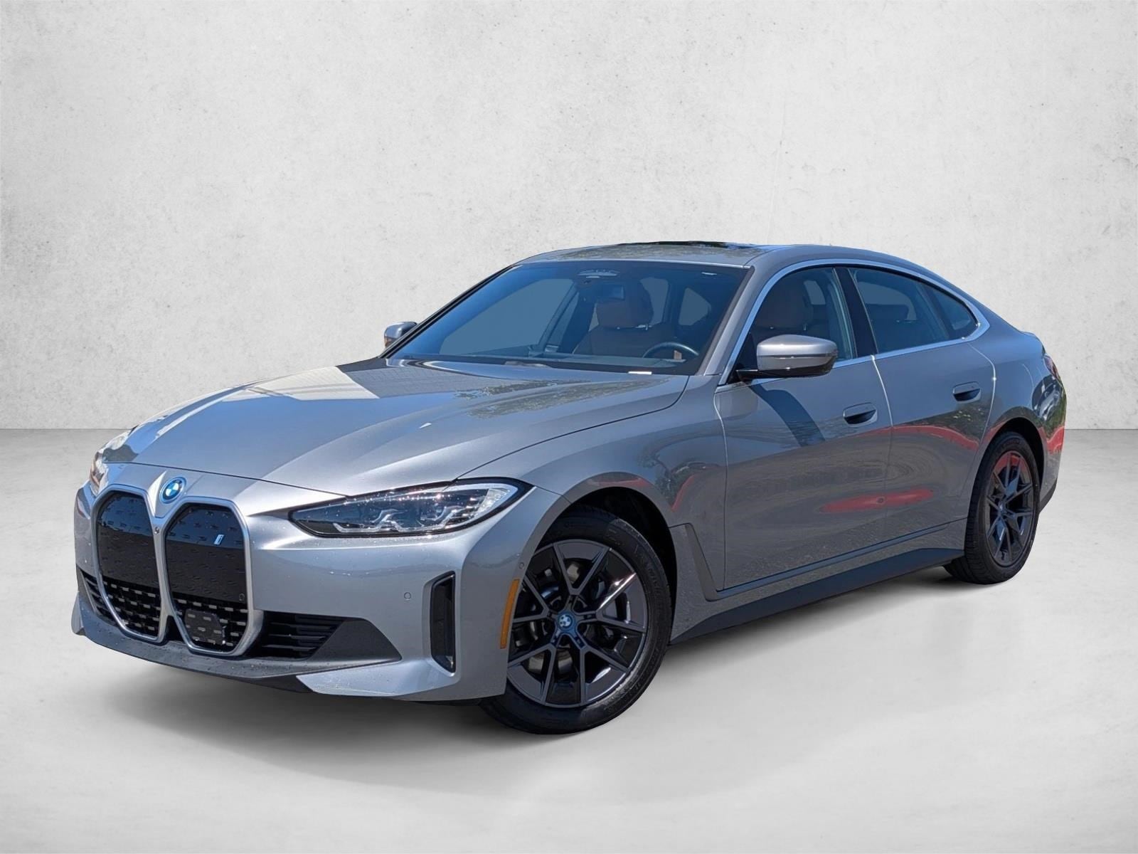 2023 BMW i4 eDrive35's photo