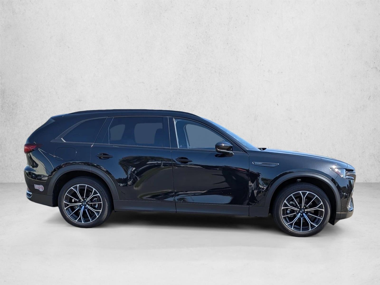 2025 Mazda CX-70 Plug-in Hybrid Premium Plus photo 4