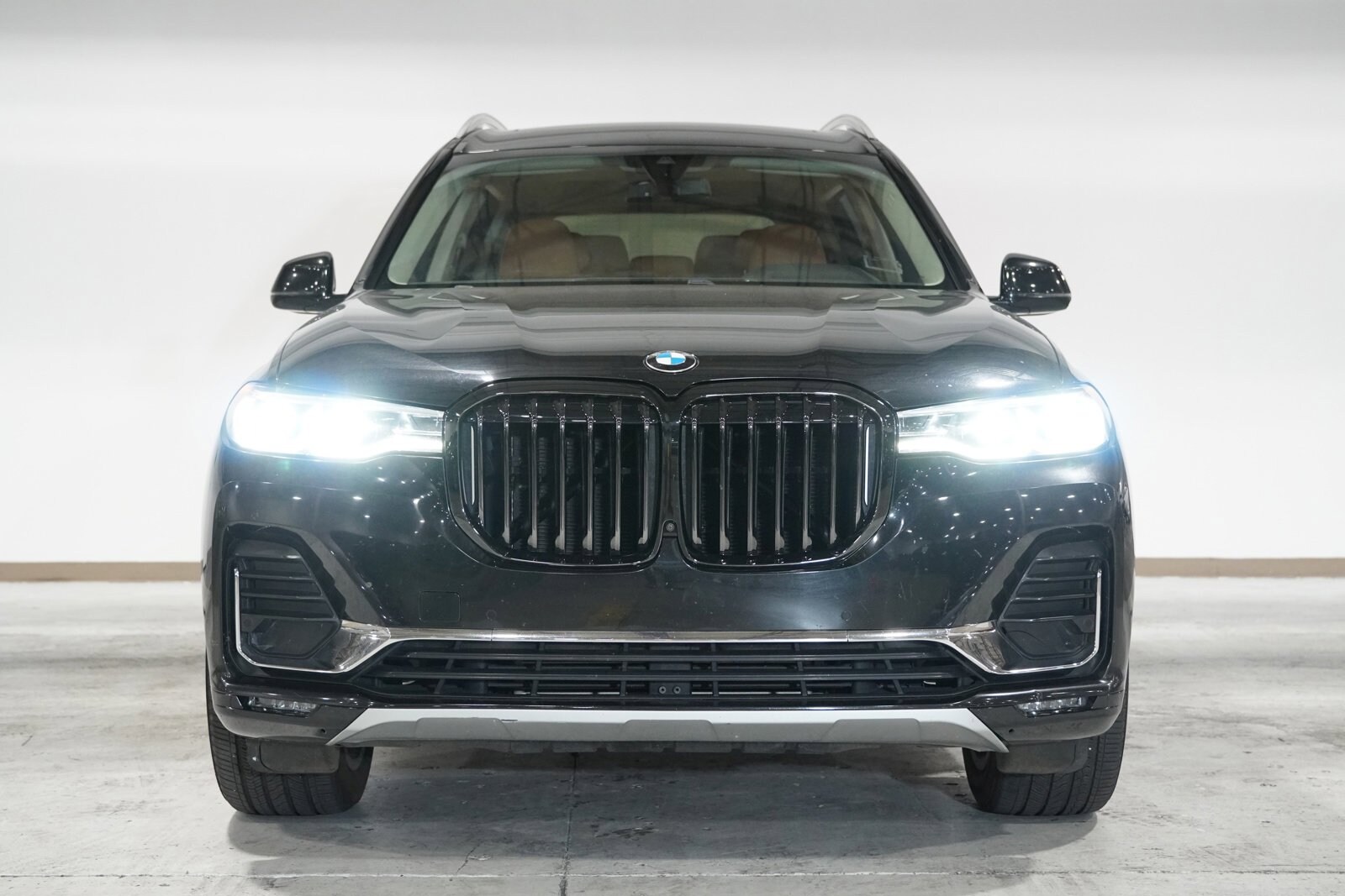 Used 2021 BMW X7 40i with VIN 5UXCW2C06M9H36592 for sale in Grapevine, TX