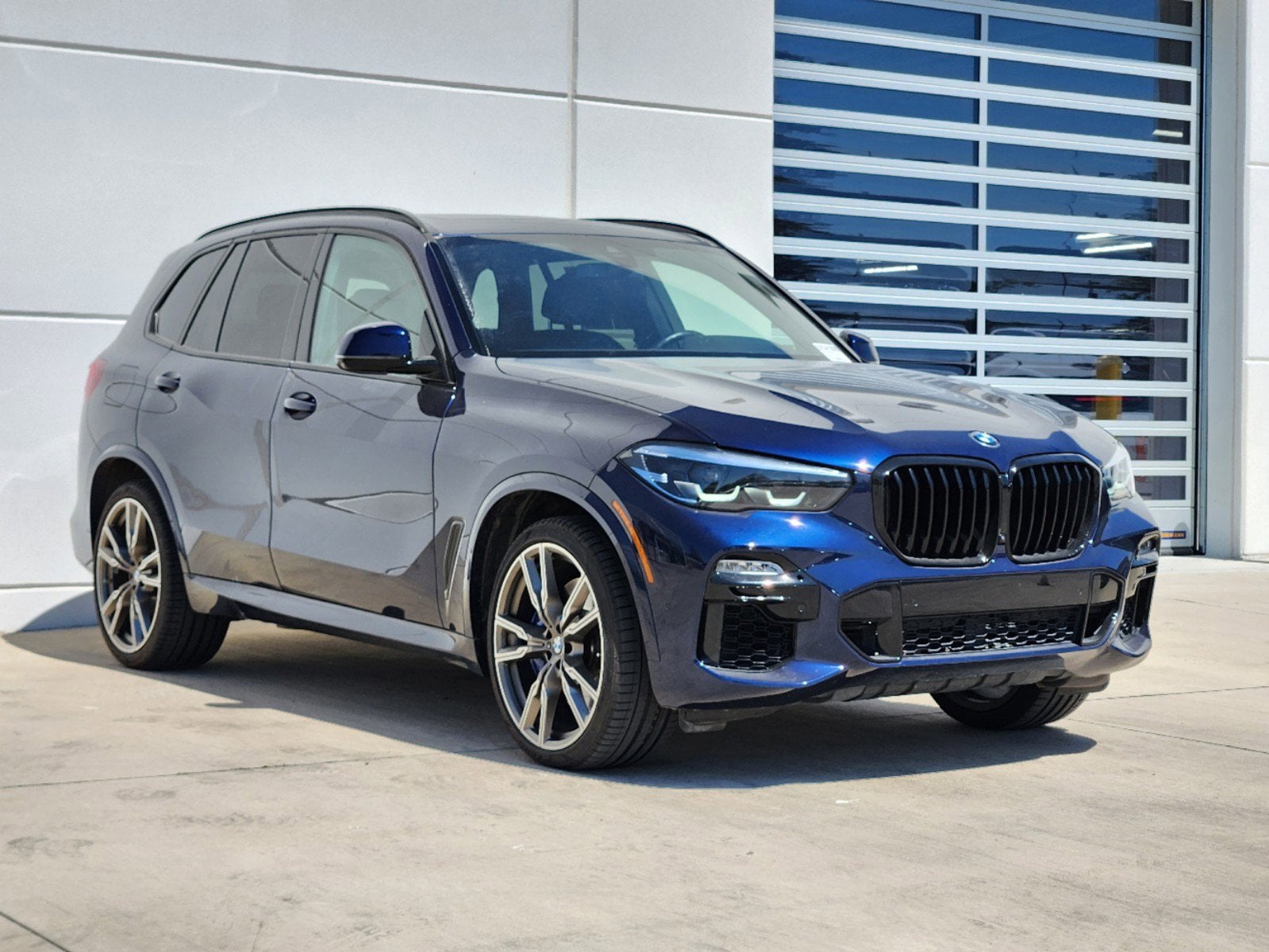 Certified 2021 BMW X5 M50i with VIN 5UXJU4C08M9G55554 for sale in Grapevine, TX