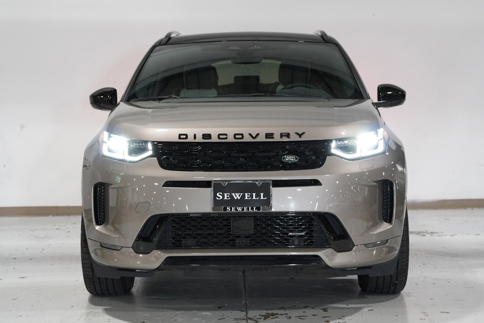 Used 2023 Land Rover Discovery Sport SE with VIN SALCL2FXXPH325893 for sale in Grapevine, TX