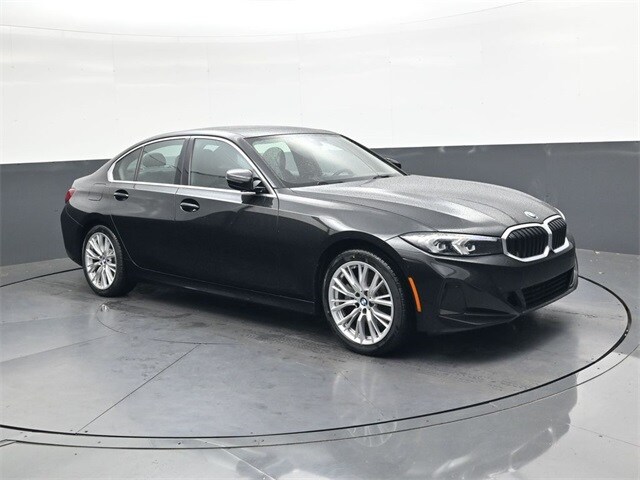 2024 Bmw 330i photo 2