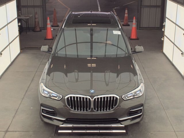 2023 Bmw X5 xDrive45e photo 2