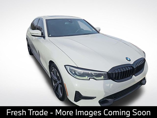 2020 BMW 3 Series 330i's photo