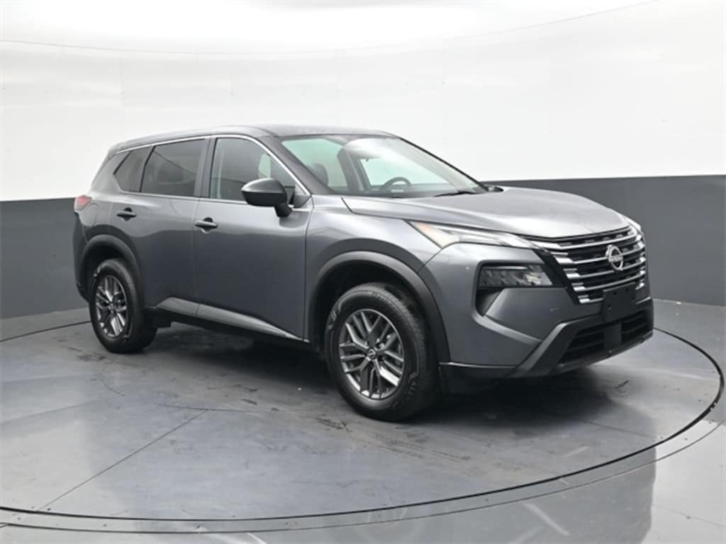 Used 2024 Nissan Rogue S SUV