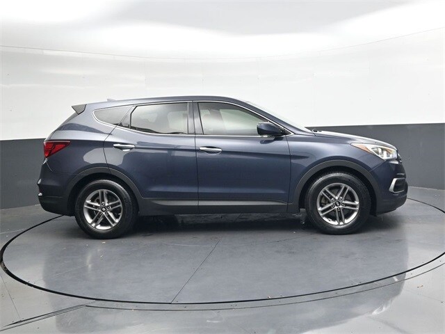 2017 Hyundai Santa Fe Sport Base photo 3
