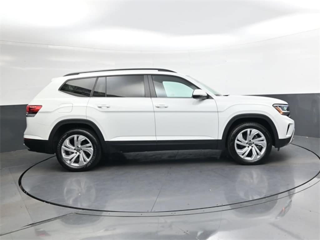Used 2023 Volkswagen Atlas 3.6L V6 SE w/Technology SUV