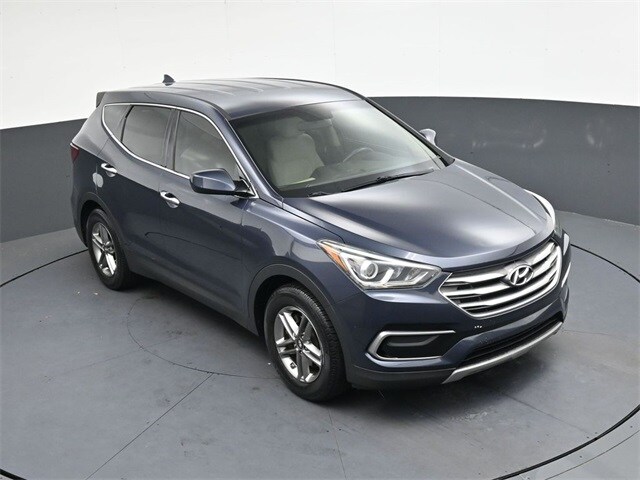 2017 Hyundai Santa Fe Sport Base photo 2