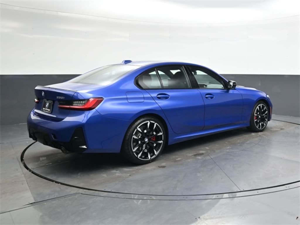 New 2026 BMW 330i NA Sedan