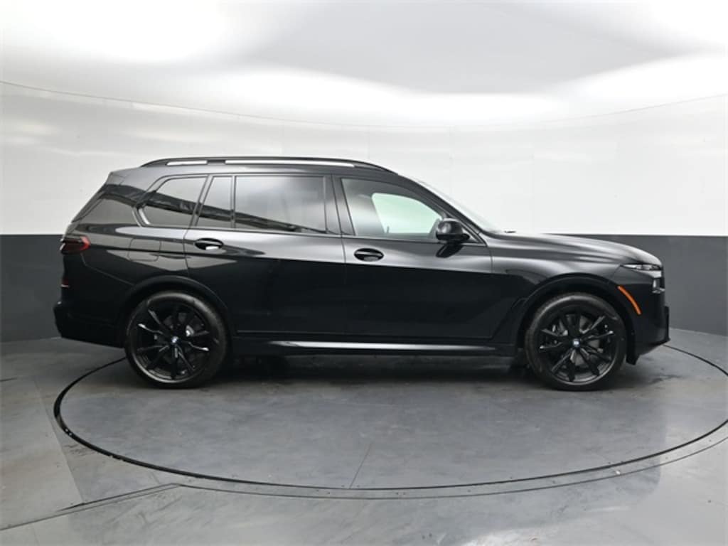 New 2026 BMW X7 xDrive40i SUV