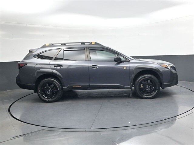2022 Subaru Outback Wilderness photo 3