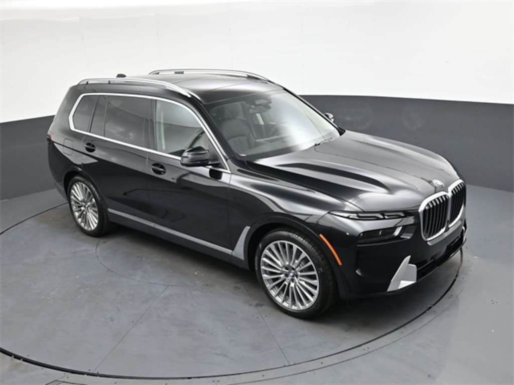 New 2026 BMW X7 xDrive40i SUV