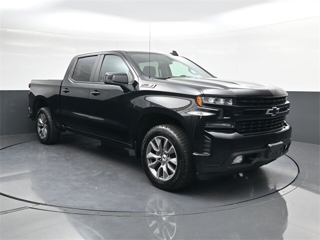 2022 Chevrolet Silverado 1500 RST photo 2