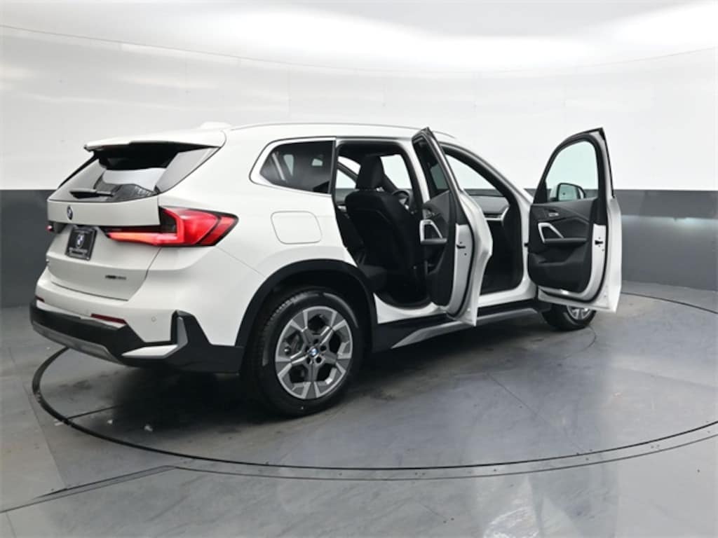 New 2026 BMW X1 xDrive28i SUV
