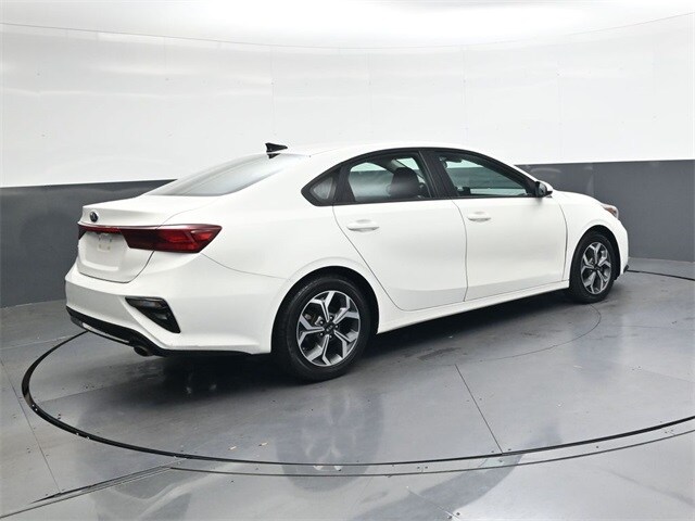 2020 Kia Forte LXS photo 4