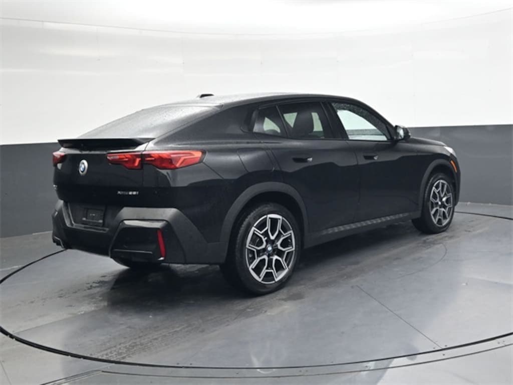 Used 2025 BMW X2 xDrive28i SUV