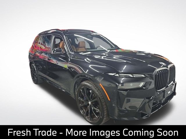 2024 BMW X7 40i's photo