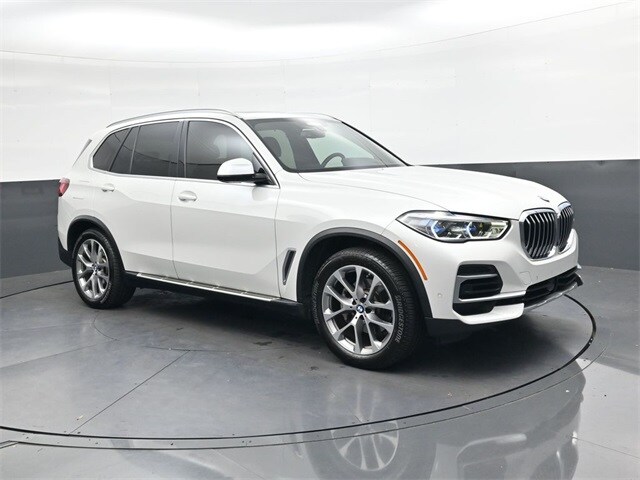 2022 Bmw X5 xDrive40i photo 2