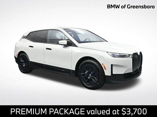 2024 BMW iX Base's photo