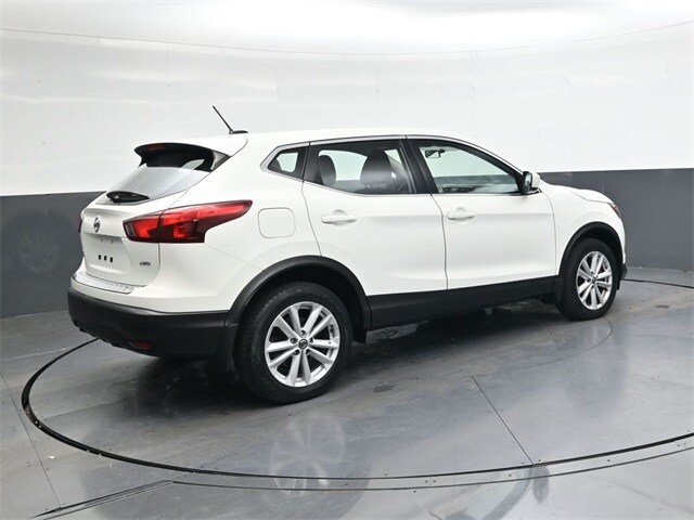 2019 Nissan Rogue Sport S photo 4