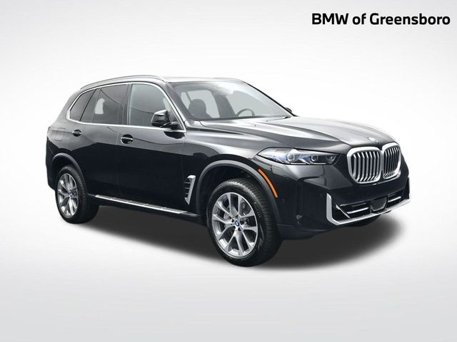 2025 BMW X5 50e's photo