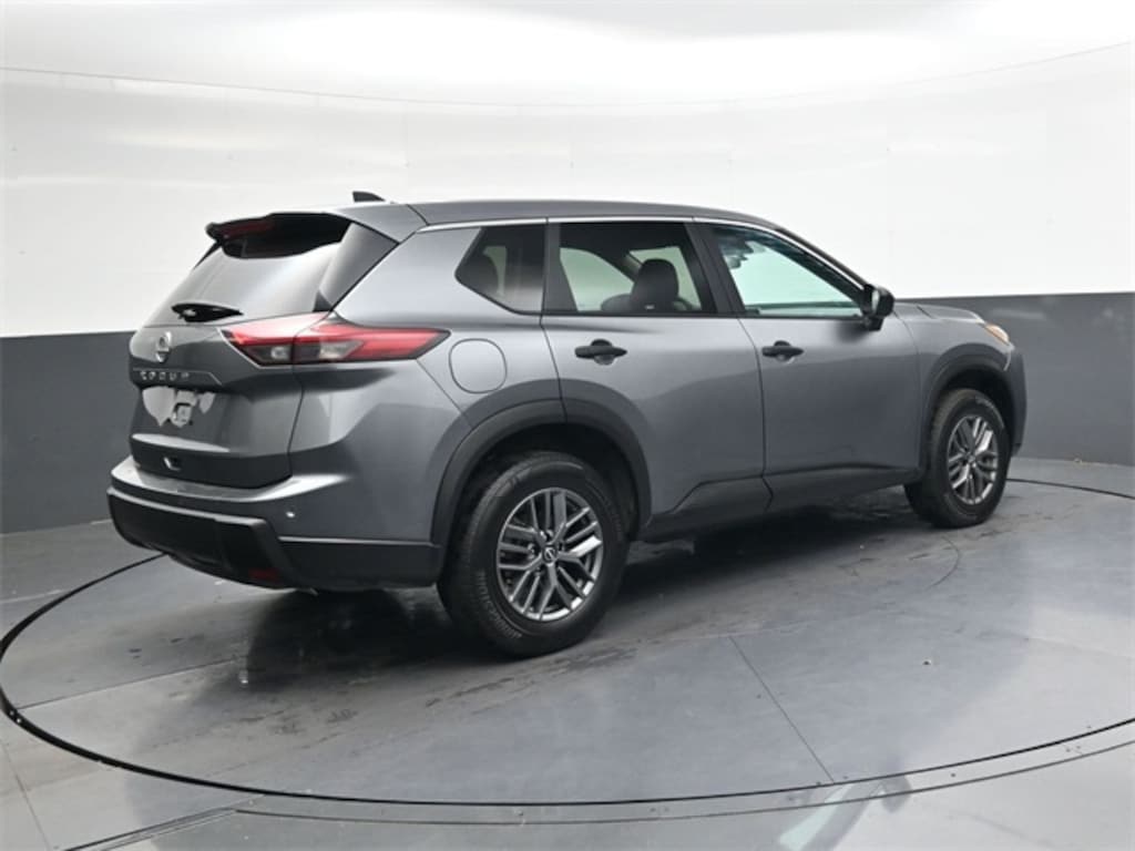 Used 2024 Nissan Rogue S SUV