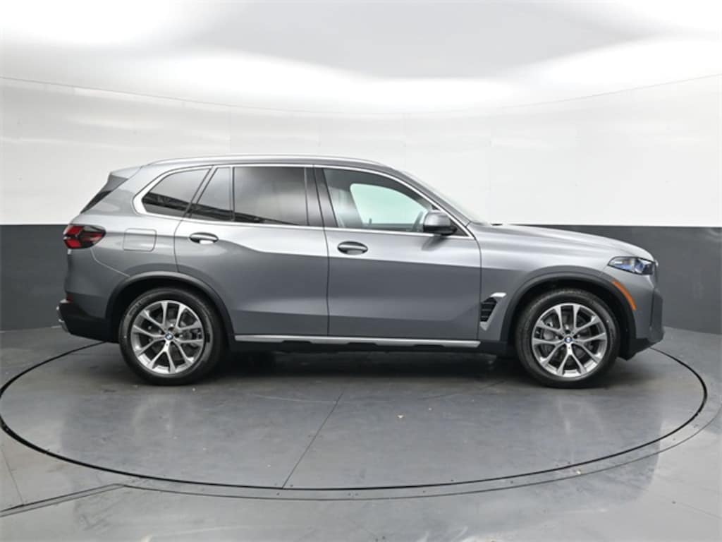 New 2026 BMW X5 PHEV xDrive50e SUV