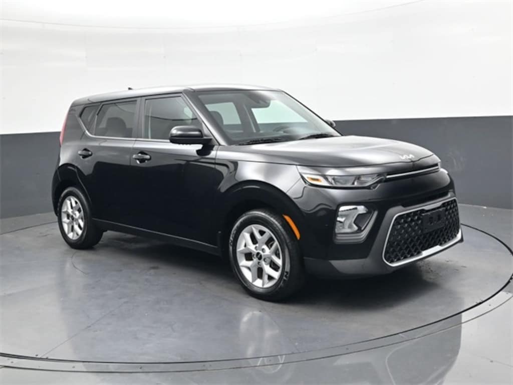 Used 2022 Kia Soul LX Hatchback